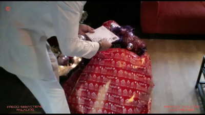 Mama, dobio sam svoj božićni poklon dlakava plava mama kučka s velikim dupetom luda za kurac