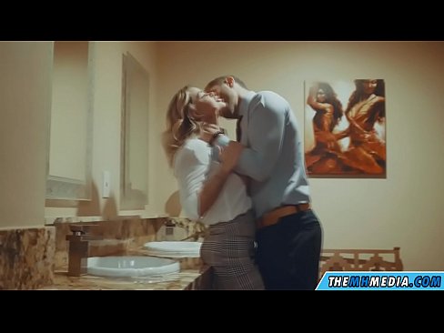 ❤️ Kad te prsata plavuša zavede u javnom toaletu ️❌ Seks video na bs.4k-porno.ru ❌